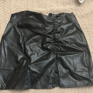Windsor Black Ruched Mini Pencil Skirt